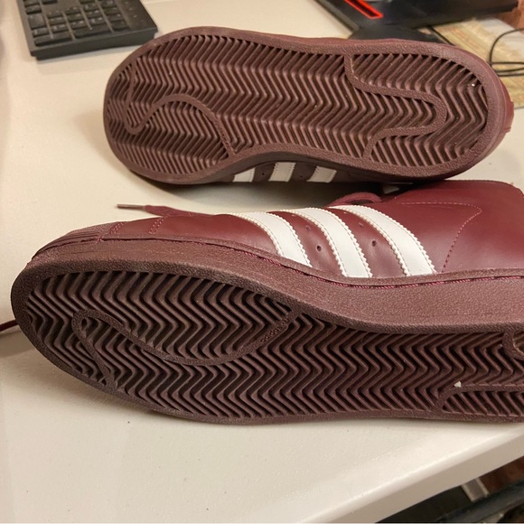 Adidas Pro Model Burgundy Men’s Sneakers - Picture 3 of 4